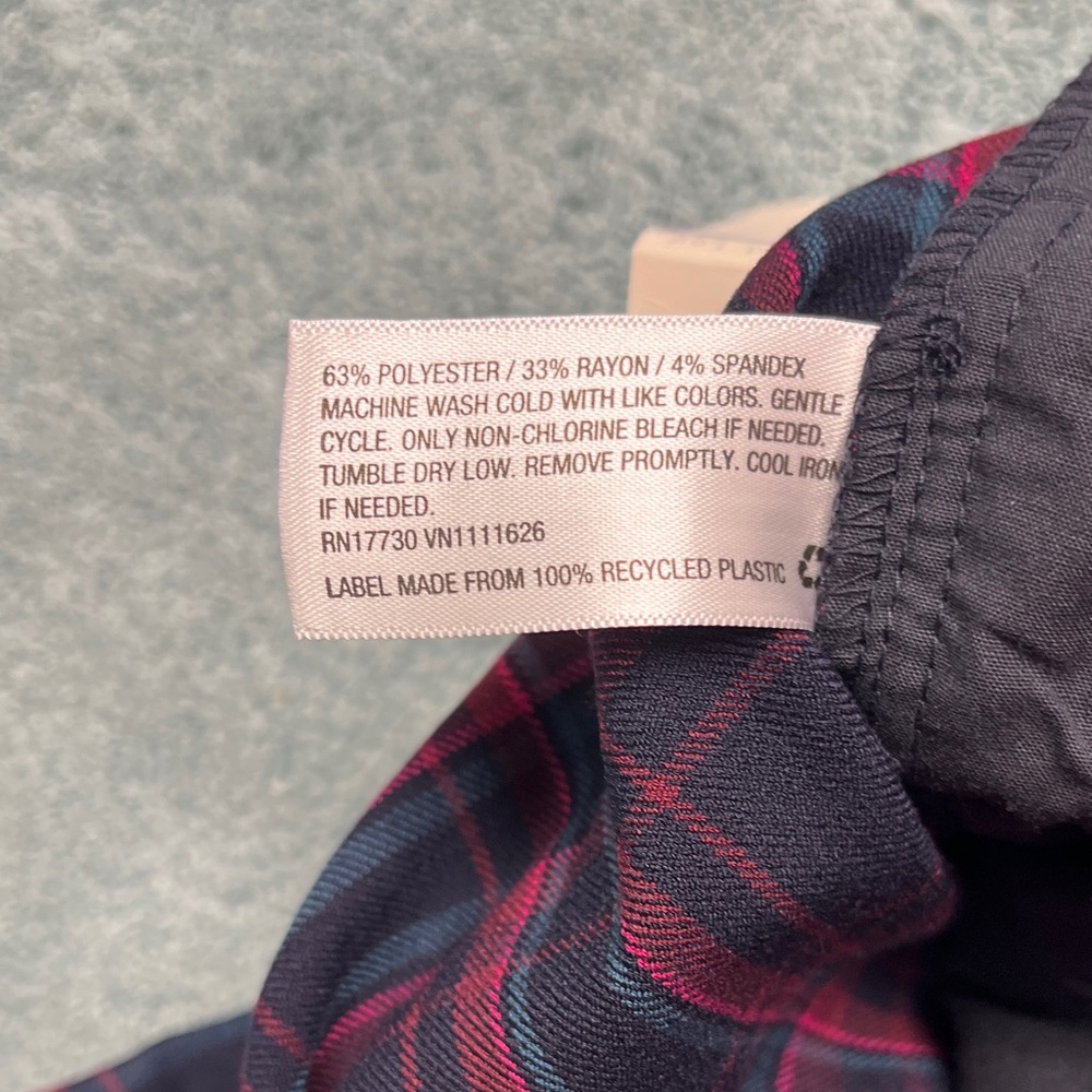 Women’s Plaid Pants - Navy and Red. 2349 - Picture 6 of 9